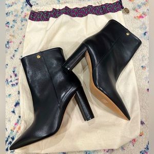 NWOB Tory Burch 90mm Pointed Toe Ankle Boots (never worn)